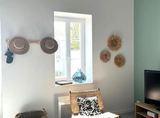 La Maison De Lena 500m De La Сasa de vacaciones Barbâtre